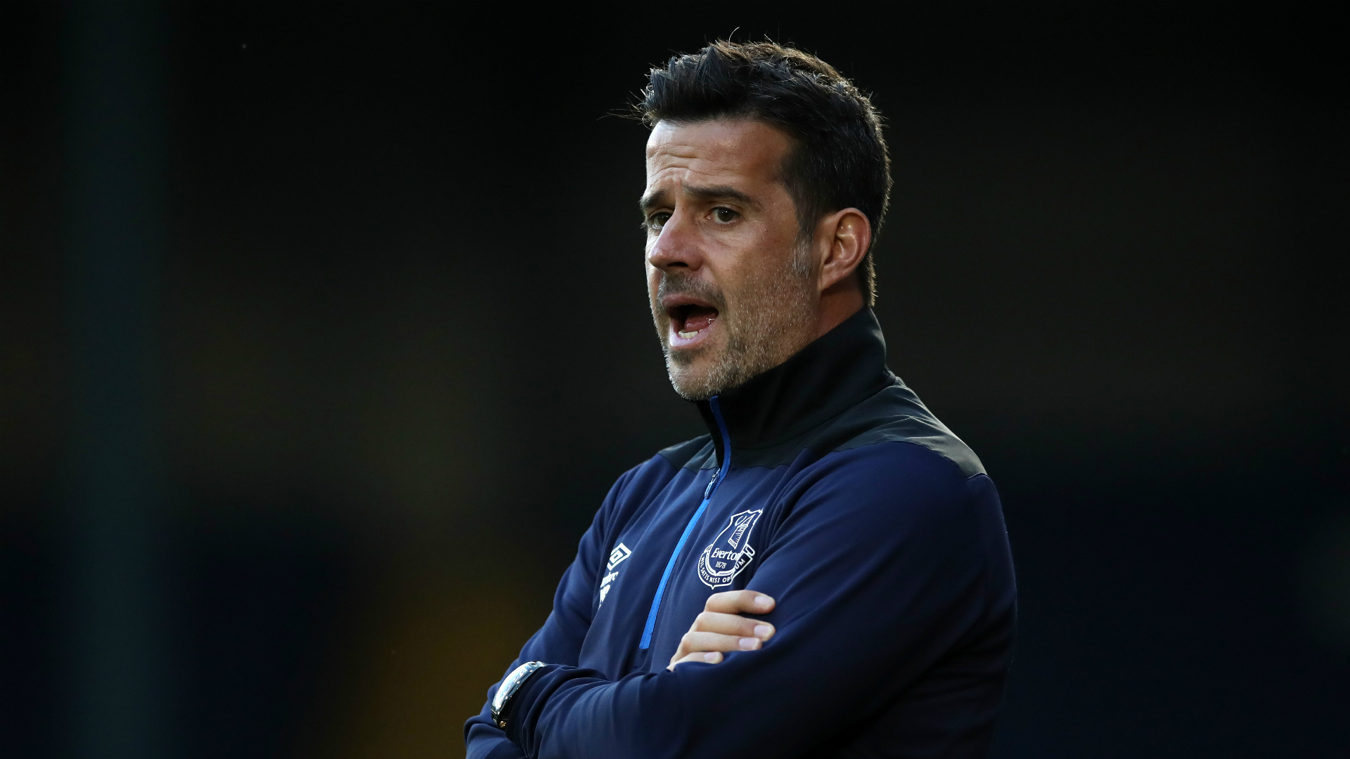 被困境打倒 被困境打倒